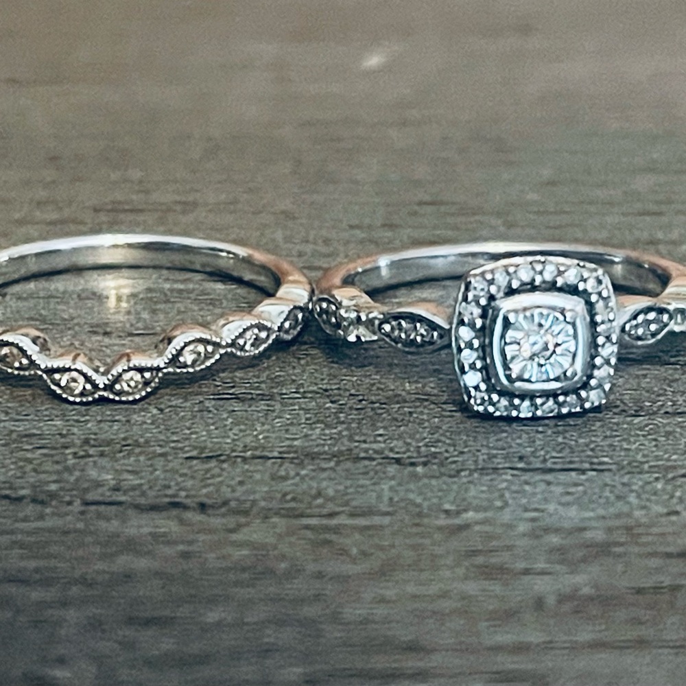 Stunning Silver Diamond Accent Ring Set